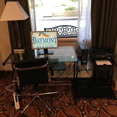 Baymont By Wyndham St. Joseph/Stevensville Εξωτερικό φωτογραφία